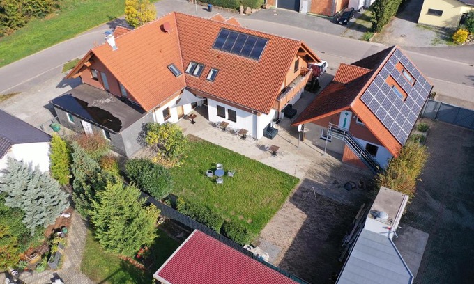Harthausen House | Pension zum Paradies