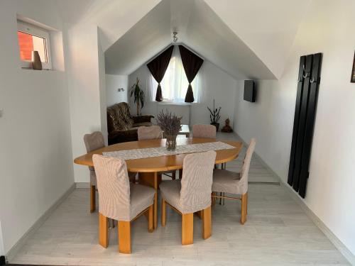 Baile Felix House | Pensiunea Iulia