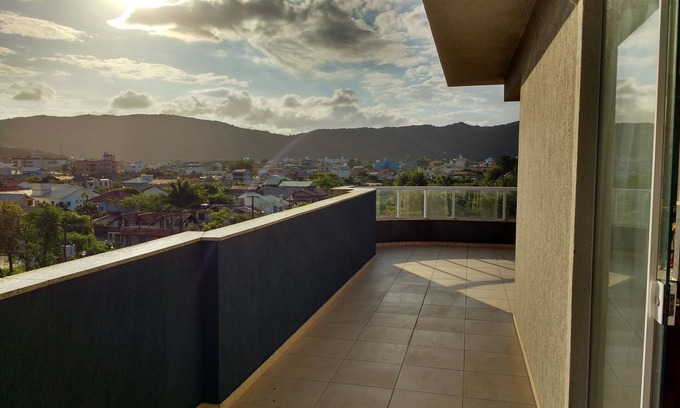Ze Amandio Apartment | Penthouse apartment with sea view, 400 m from the beach, great location.