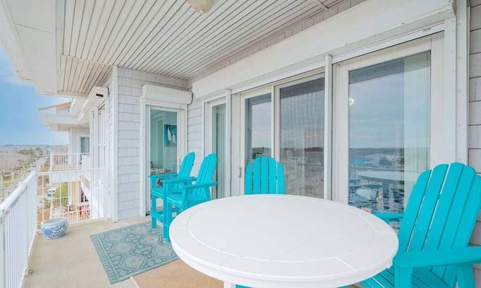 Sandbridge Apartment | Penthouse By The Sea Huge Home w Amazing Views