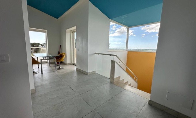Zona XLIX Santa Maria di Galeria Bed & Breakfast | PENTHOUSE WITH EXCEPTIONAL VIEWS OF THE ROMAN COUNTRYSIDE WITH LARGE CIRCULAR TERRACE