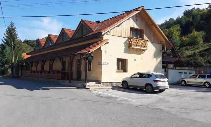 Omastina Hotel | Penzión pri studničke Omastiná