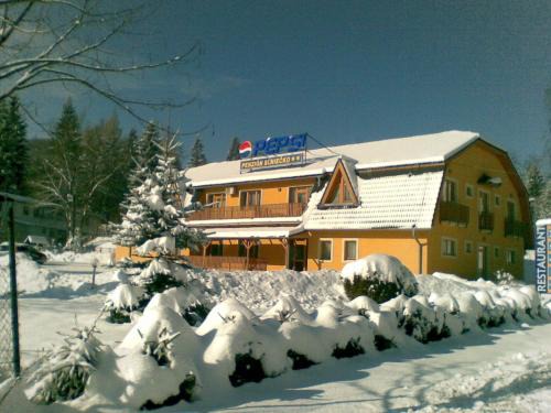 Banska Bystrica District Cabin | Penzión Slniečko