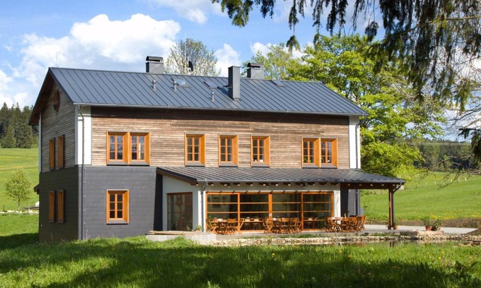 Svinna House | Penzion Stará Vápenka