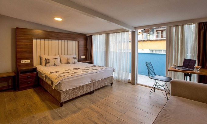 Taksim Hotel | Pera Sultan Suite
