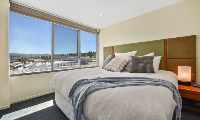 Launceston CBD Apartment | Perfect base to explore all that Launceston has to offer
