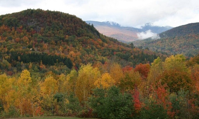 Jackson Condo | Perfect location for Storyland, ski slopes, hiking and North Conway