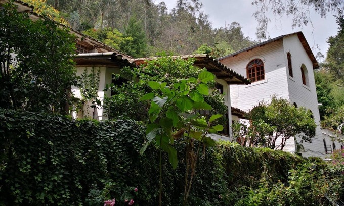 Guapulo House | Perfect Nature home at the outskirts of Quito at only 5 min from Cumbaya