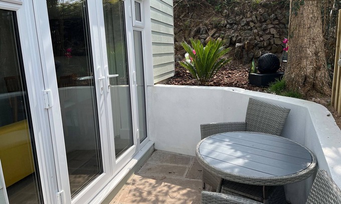 Perranporth Cottage | PERRAN PEARL B, country holiday cottage, with a garden in Perranporth