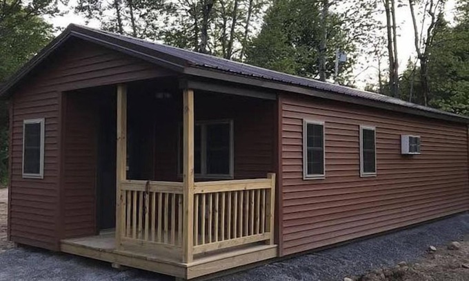 Inlet Cabin | Pet Friendly Beautiful Tiny House Cabin in Inlet, NY Adirondack Mountains