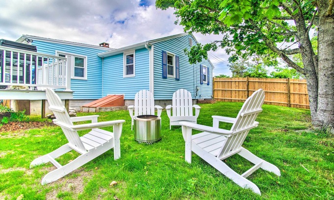 Dennis Port House | Pet-Friendly Cape Cod Getaway < 1 Mi to Beach