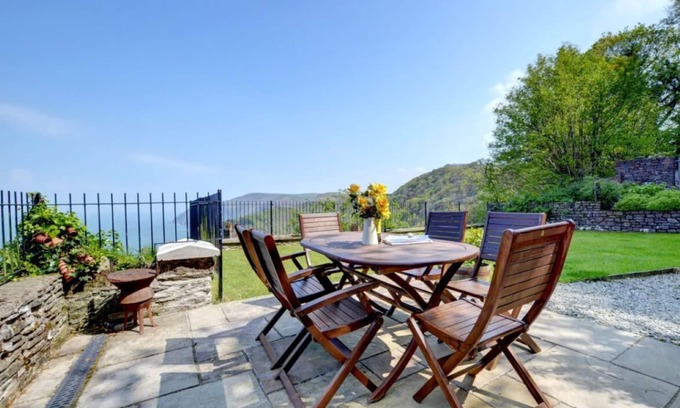 Lynton Cottage | Pet friendly cottage in Exmoor w/great sea views