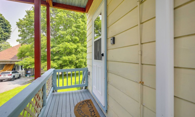 Port Henry Apartment | Pet-Friendly Port Henry Apartment: Walk to Water!