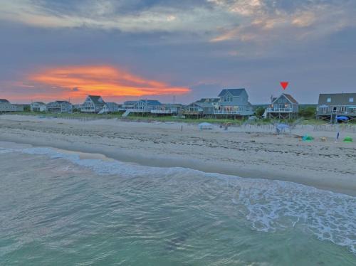 Charlestown House | Pet-Friendly Private Beach Oceanfront Cottage