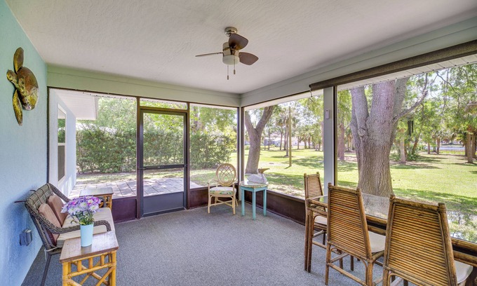 Sebastian Highlands Cottage | Pet-friendly Sebastian Home: w/Porch + Lake View!