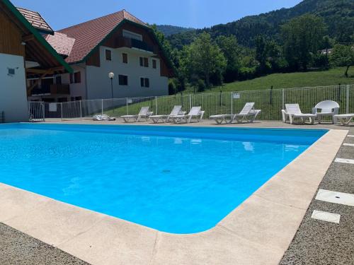 Giez Apartment | Petit cocon entre lac, golf et montagne, proche d'Annecy