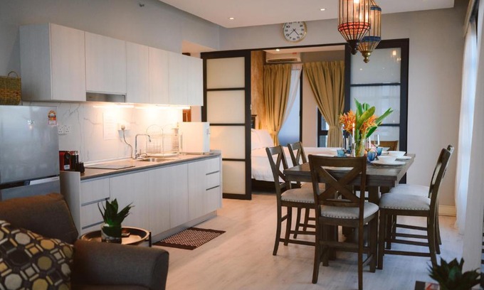 Downtown Kota Kinabalu Apartment | Petronella Suites Apartment @ Jesselton Quay