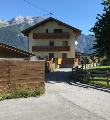 Tobadill House | Pferdehof Bachegg