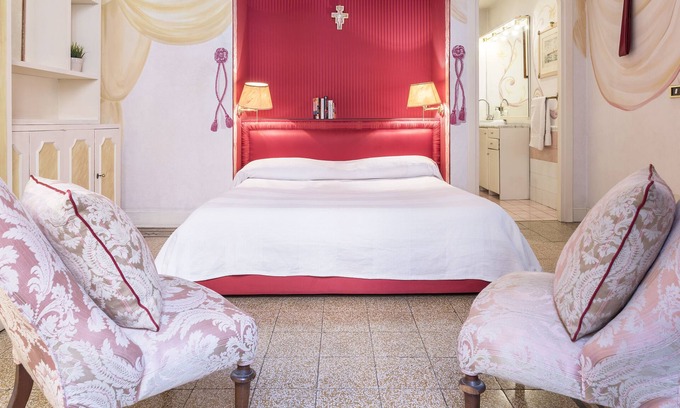 Rione III Colonna Apartment | Piazza Colonna Apartment - Charme Holidays