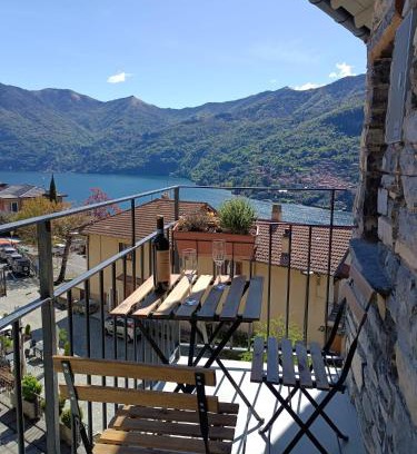 Moltrasio Apartment | Piazzetta House Stunning Lake View Welcome Cocktail at Il Baretto