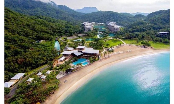 Nasugbu Apartment | Pico de Loro Beach and Country Club lito3brCab