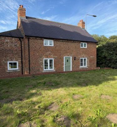 Yarm House | Picturesque Riverside luxury cottage in Yarm