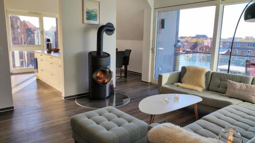 Old Town Apartment | Pier 16 - ABC346
