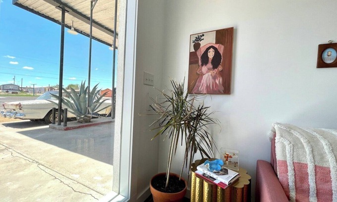 Marfa Apartment | Pik-Pak C - "Margaret’s Place"