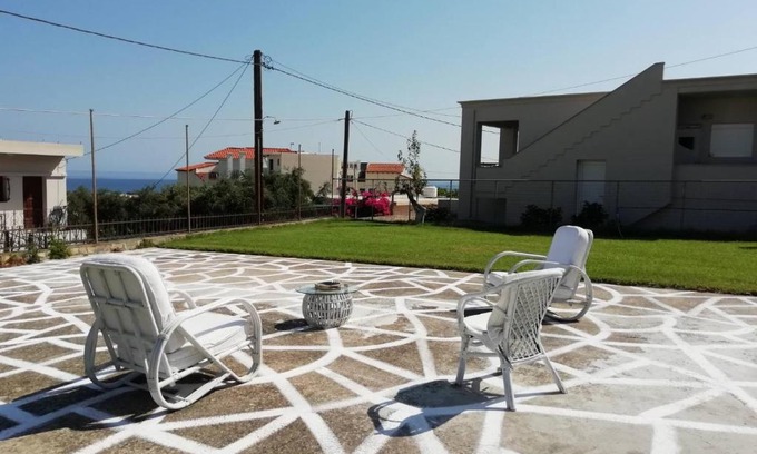 Dempla Villa | Pilot's cottage
