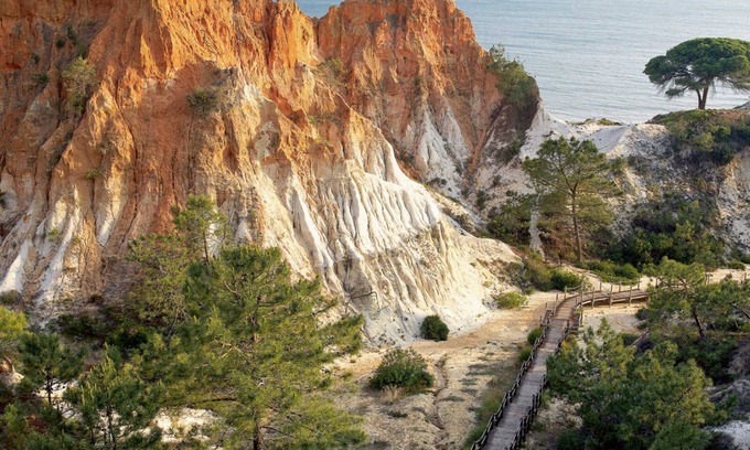 Olhos D'Agua Resort | Pine Cliffs, 2 Room Golf Suite, @ Sheraton Algarve 5 * Hotel (20 July - 27 July)