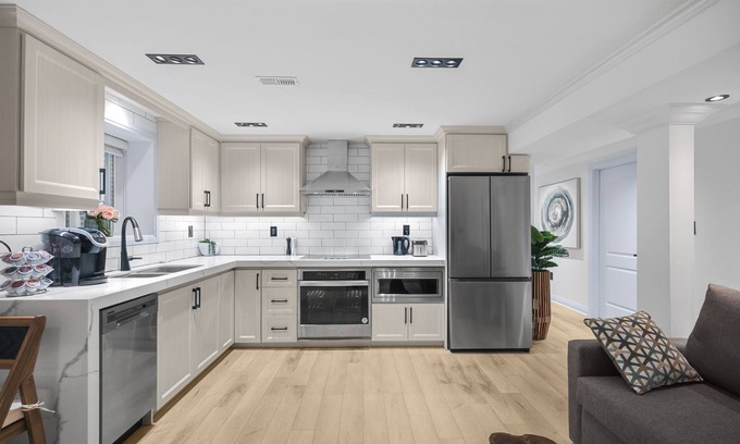Whitby House | Pinnacle of Luxury & Leisure -1 Bedroom with washroom | Shared Full Kitchen