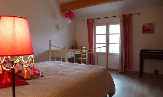 Piolenc Other | Piolenc: Exceptional Grand Mas Provençal on a hillside on the edge of a forest