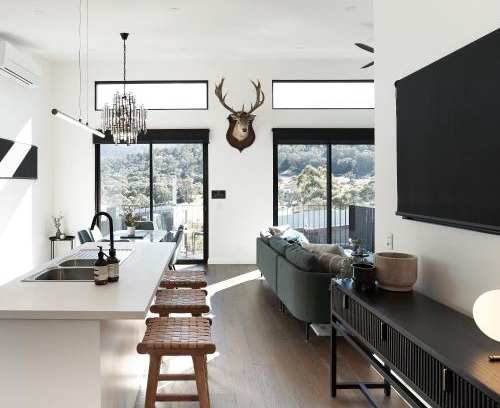 Lake Crackenback House | PISTE LUXURY CHALET - Lake Crackenback Resort