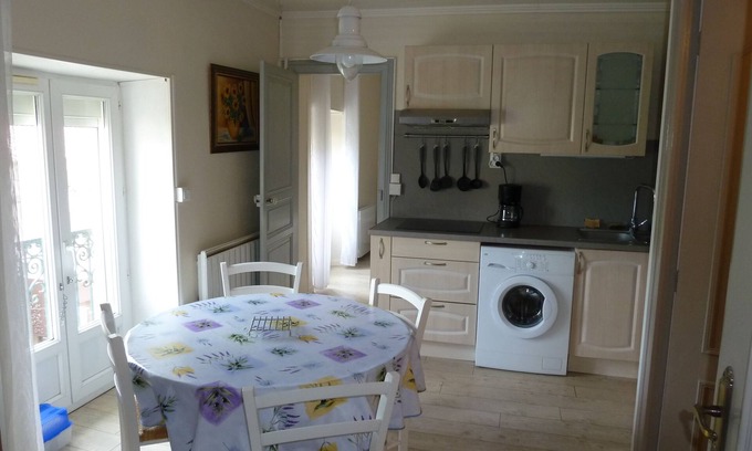 Lamalou-les-Bains Apartment | Pleasant F2 with air conditioning for curists or holidaymakers in Lamalou les Bains