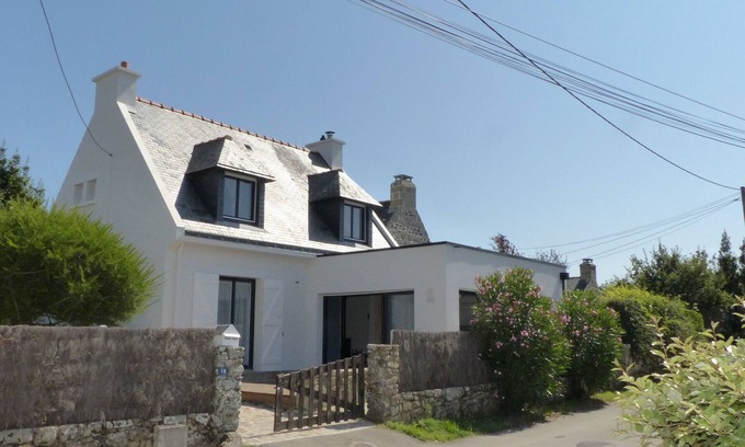 La Trinite-sur-Mer Ski Chalet | Pleasant holiday home close to the beach