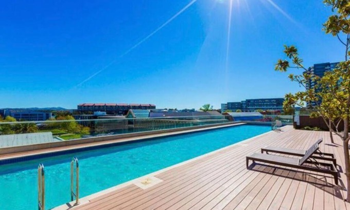 Belconnen Apartment | Plush @ Benjamin way Belconnen