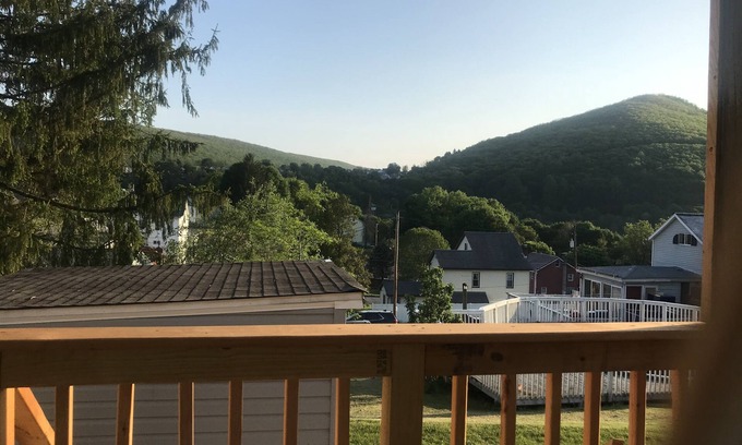 Jim Thorpe Apartment | Pocono Jim Thorpe1 - close to everything1