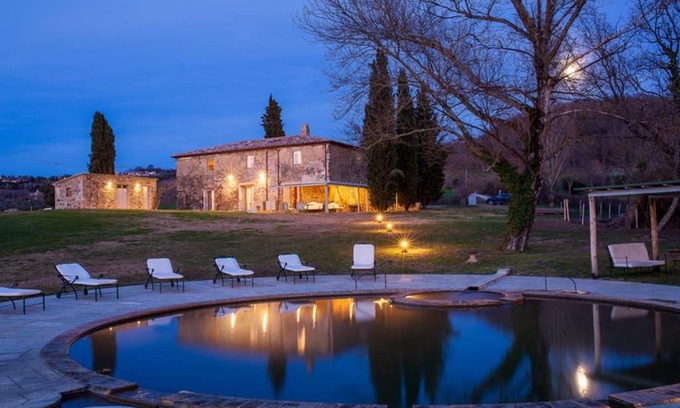 San Casciano dei Bagni Villa | Podere La Piscina- Acqua Termale e Relax