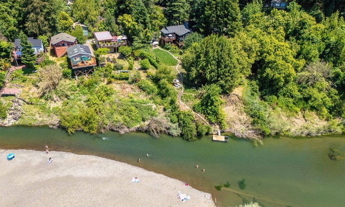 Hacienda House | Point of View~NEW Stunning & Epic Home! Private Dock! w/Hot Tub, Pups, WiFi