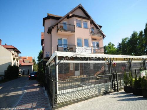 Mrzezyno House | POKOJE GOŚCINNE U Ewy