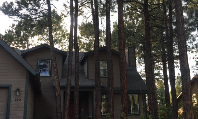 Ponderosa Trails House | Ponderosa Pines: Flagstaff's home away from home