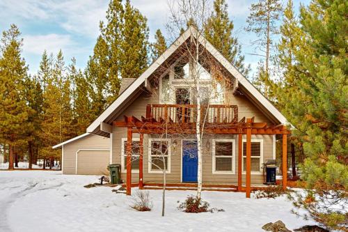 La Pine House | Ponderosa Pines Retreat