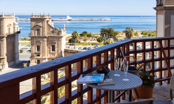 Kalsa Apartment | Porta Felice Apt - Palazzo AmorosonBreathtaking view
