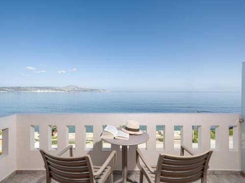 Kalyves Apartment | Porto Kalyves Seaside Aparthotel