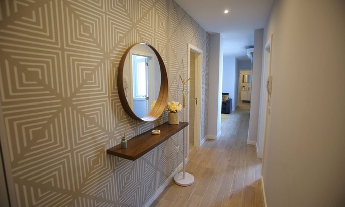 Santa Marinha Apartment | Porto Views & Wines II by Porto City Hosts