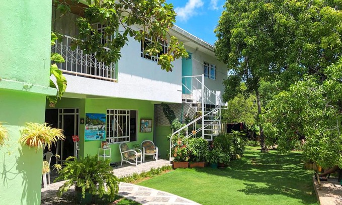 Punta Hansa Hotel | Posada Nativa Bernard Place