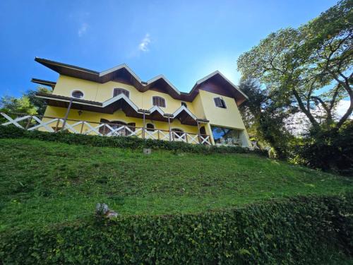 Campos do Jordao House | Pousada Valle do Sol