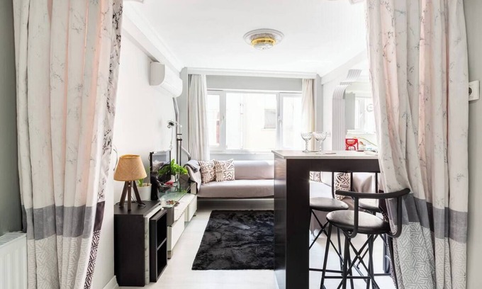 Taksim Apartment | Practical and Cozy Flat Near Taksim İstiklal