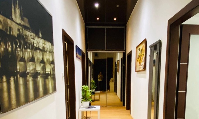 Prague 5 Apartment | Prague Service Apartment - Central Square Location