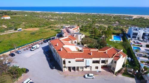 Manta Rota Hotel | Praia da Lota Resort – Beachfront Hotel